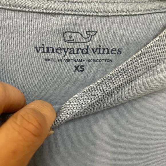 Vineyard vines Tshirt - Picture 3 of 5